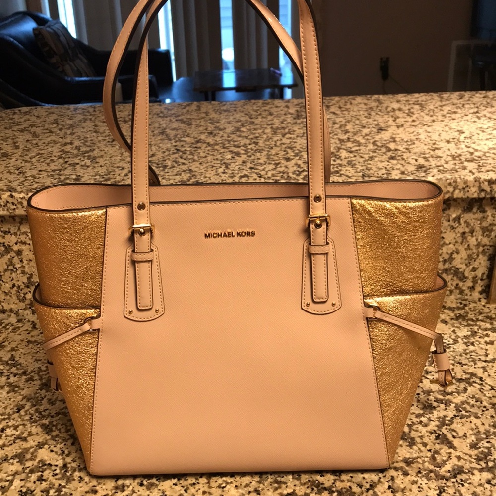Michael Kors Voyager Rose Gold Tote
